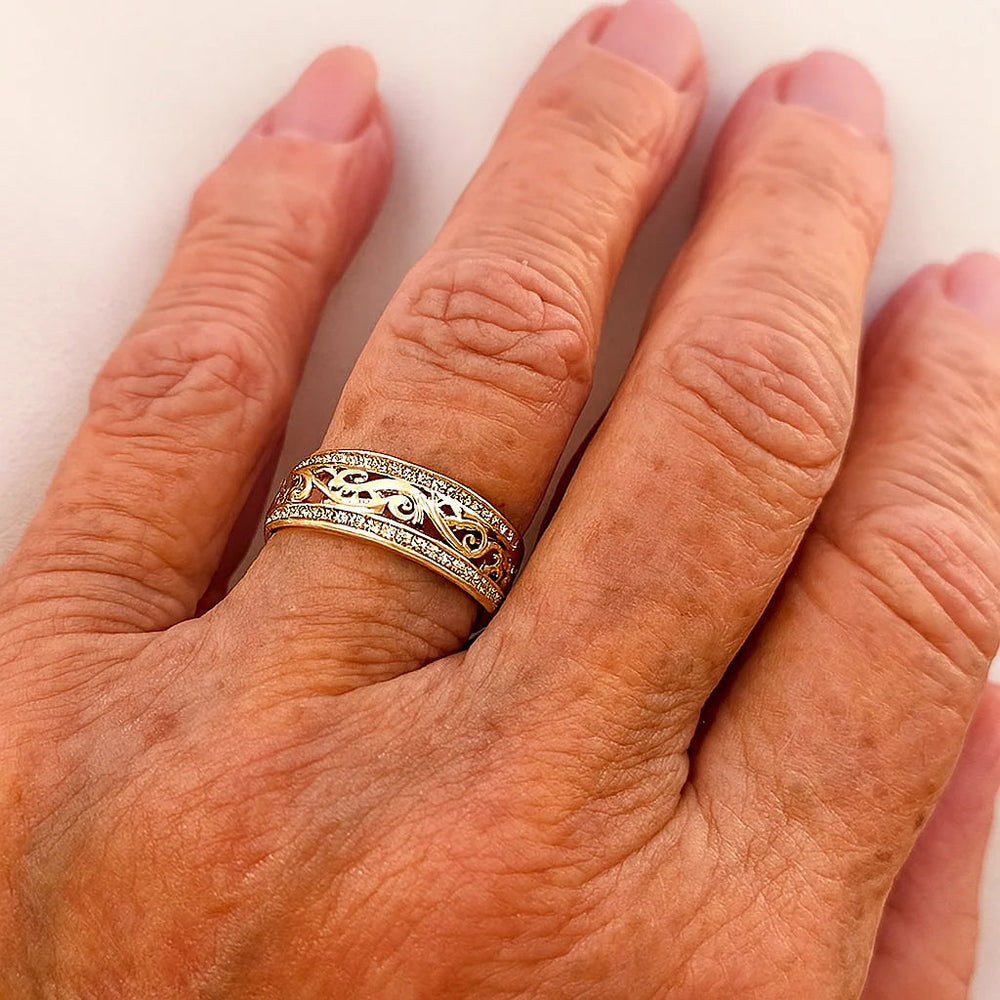 Bright, Hollow Gold Ring 1