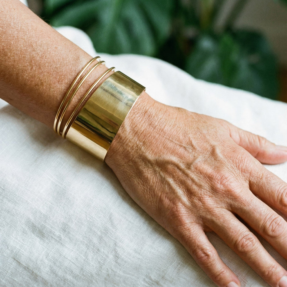 Classic Vintage Gold Bracelet 1