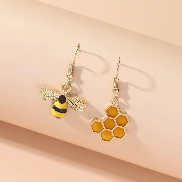 Honeycomb & Bee Drop Earrings – Gold Tone Jewelry for Women 2