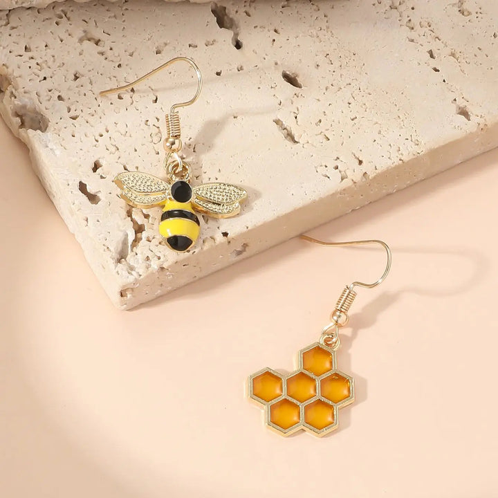 Honeycomb & Bee Drop Earrings – Gold Tone Jewelry for Women 3