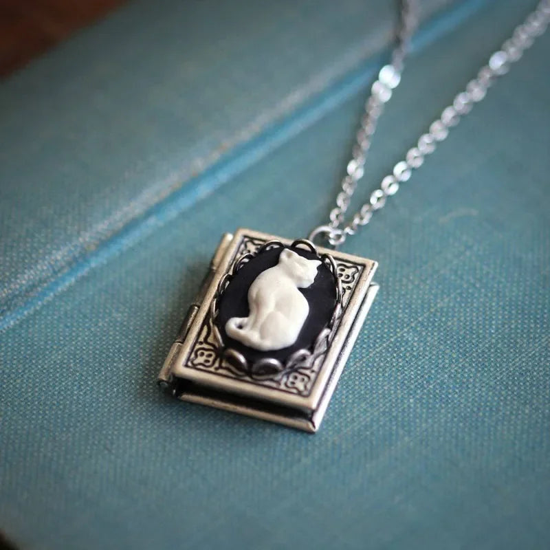 Vintage Cat Book Pendant Necklace – Rotating Page Design 0