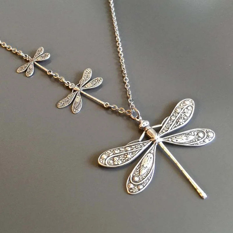 Vintage Dragonfly Necklace – Symbol of Change, Light & Freedom 1